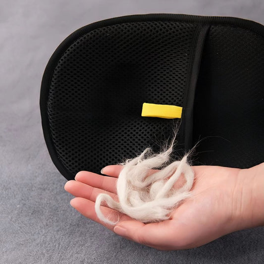 Electrostatic Pet Hair Removal Gloves – Effortless Fur Cleaning.